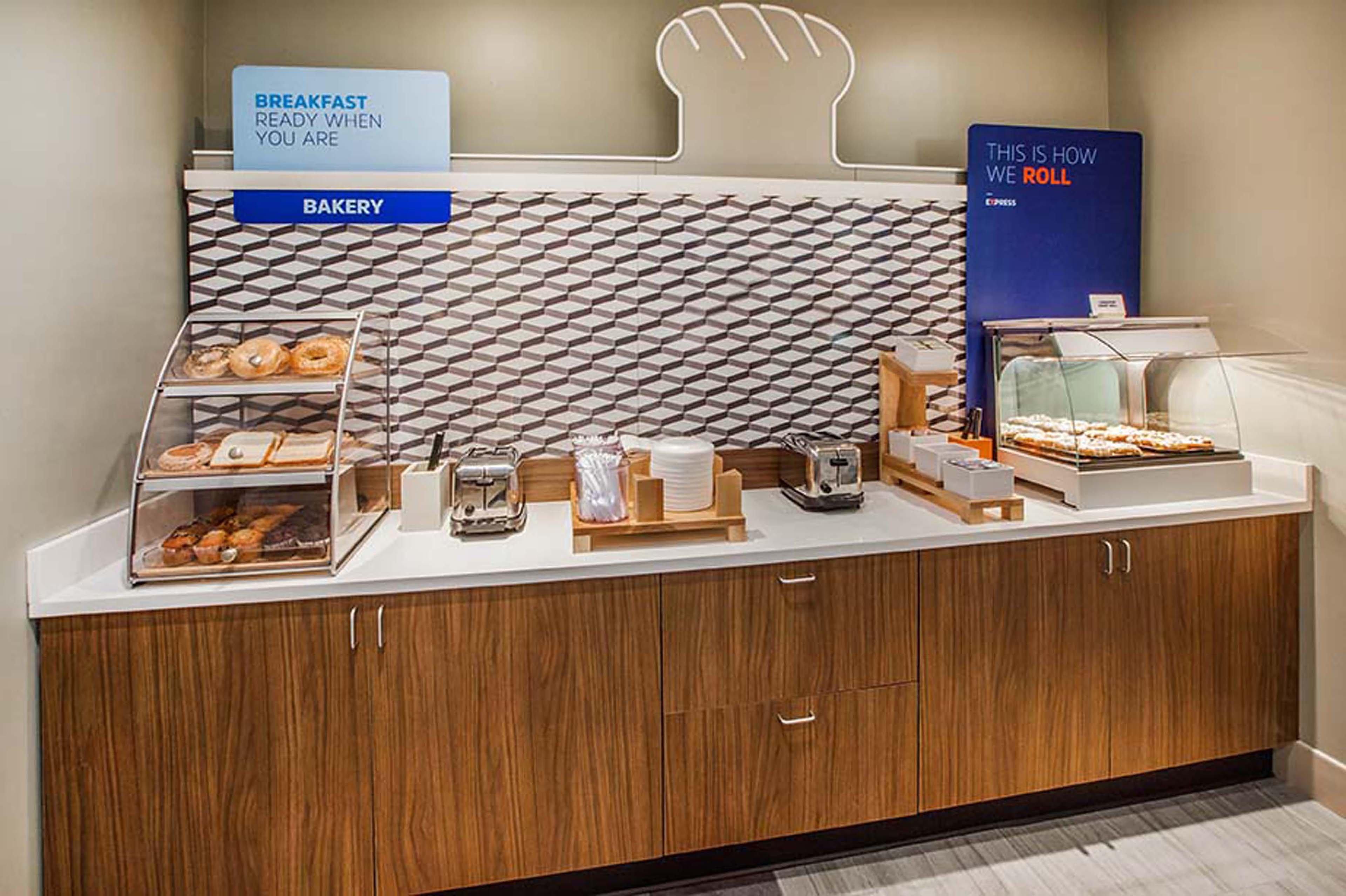 Express & - Orlando - Southeast By Ihg Lake Hart
