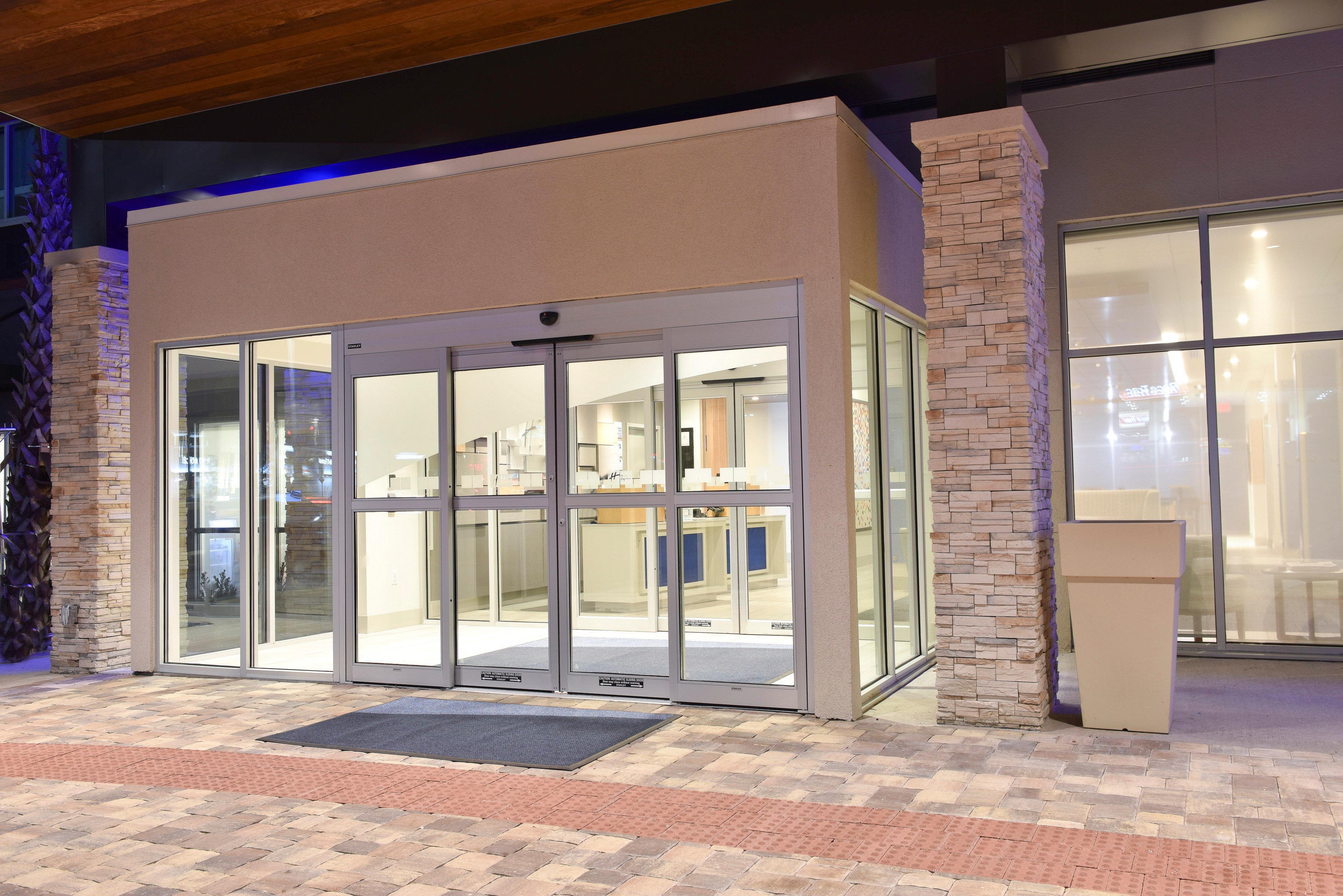 Express & - Orlando - Southeast By Ihg Hotel Lake Hart
